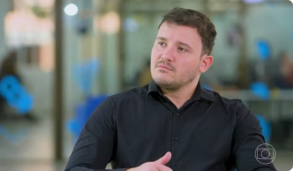 Startup de alagoano que enxerga em preto e branco fatura R$ 100 mil por mês após criação de app para pessoas cegas e com baixa visão