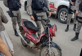 Dupla é capturada após causar confusão e agredir militares em Arapiraca