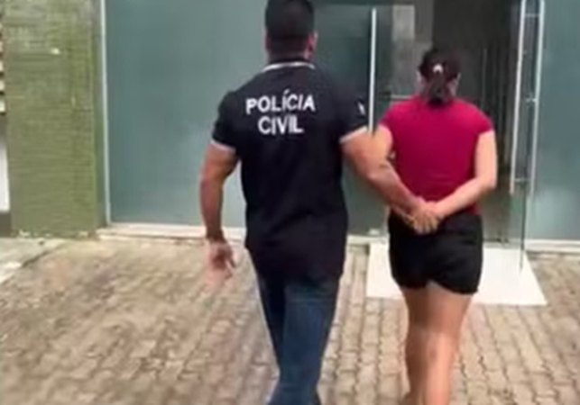 Mulher presa por gravar vídeo íntimo com adolescente enviou imagens a ex para fazer ciúme