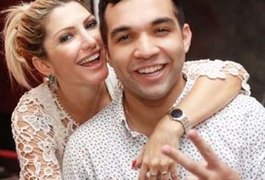 Antonia Fontenelle está grávida de Jonathan Costa