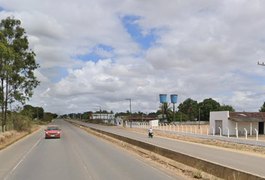 Idoso de 66 anos fica ferido após se envolver em colisão perto da entrada do Pau D'arco