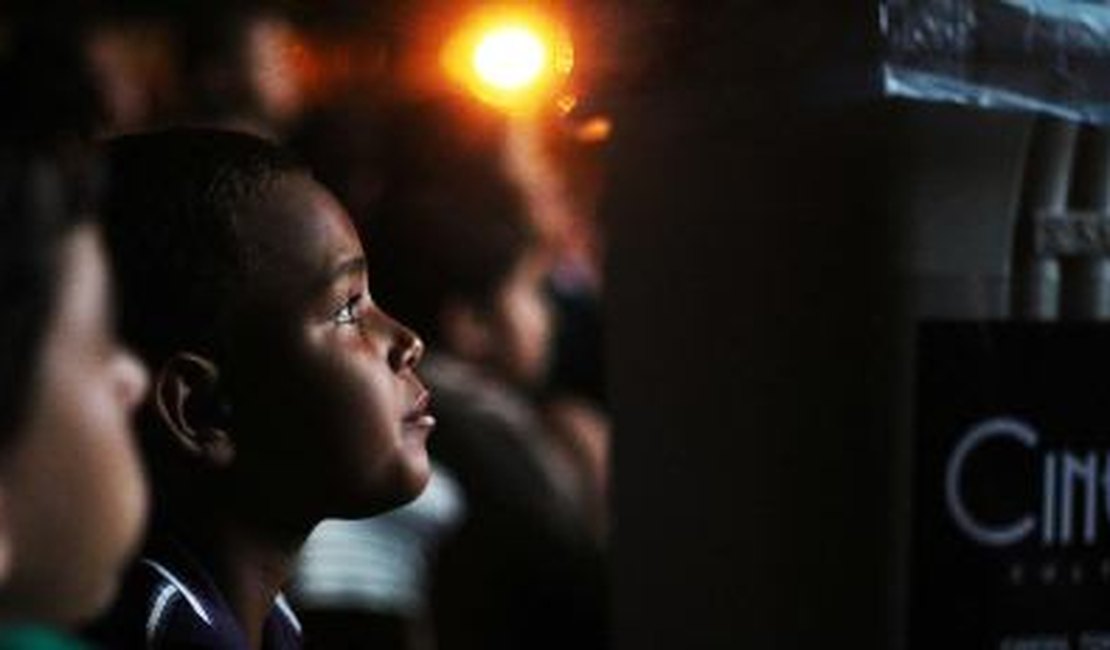 Cine Sesi Cultural chega às cidades de Penedo e Quebrangulo com cinema e pipoca de graça
