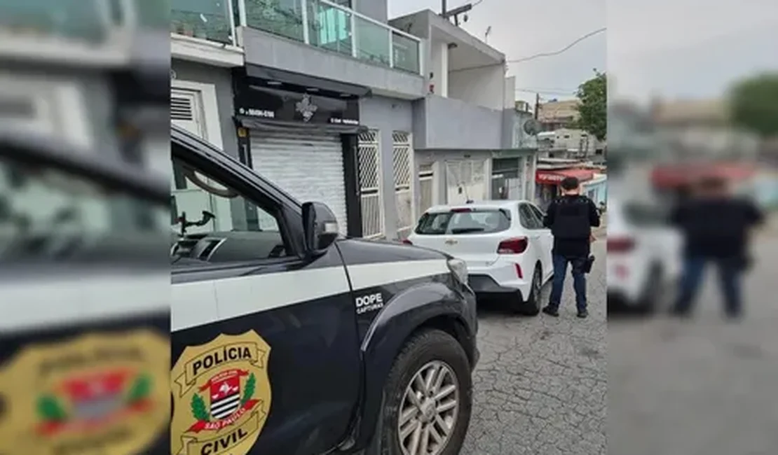 Mulher tem rosto dilacerado, morre e filha culpa filhotes de cachorro