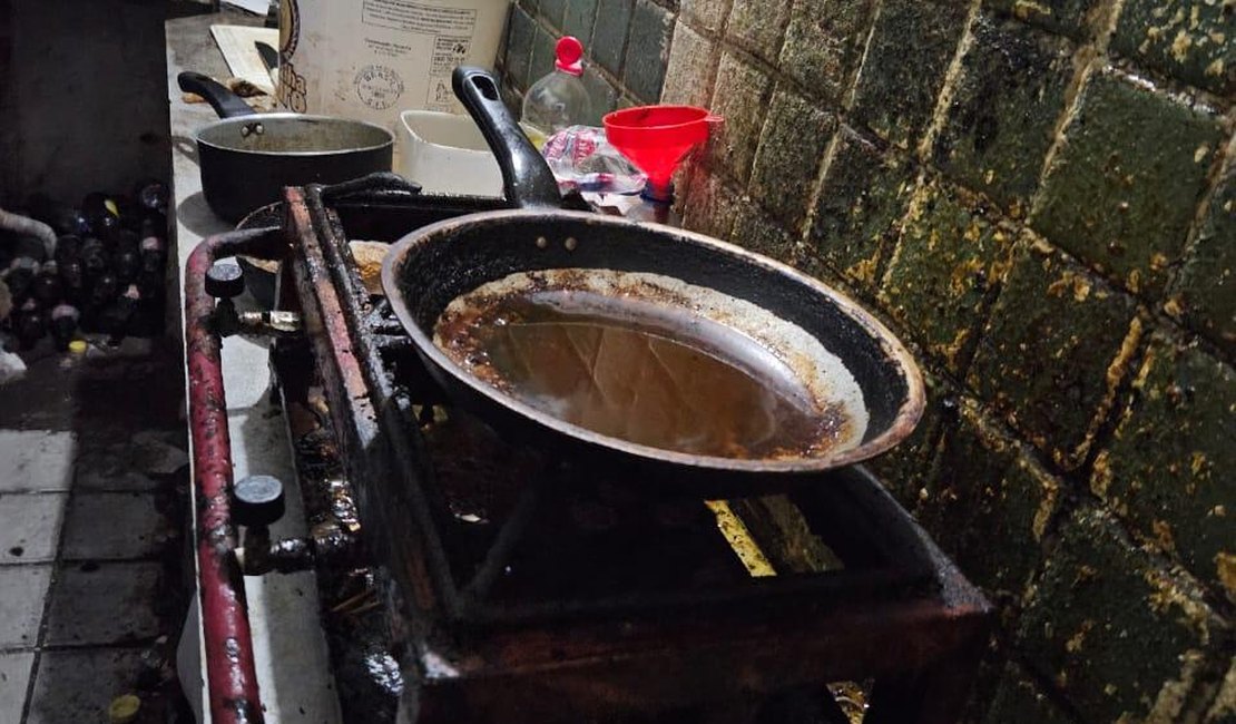Restaurante extremamente sujo e com produtos fora da validade é interditado em Maceió: 'Risco à saúde'