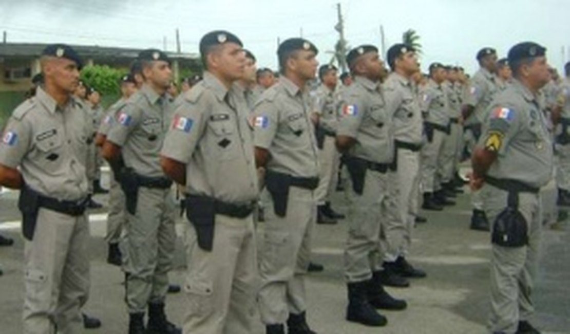 Candidatos da reserva compareceram ao Quartel da PM nesta sexta (11)