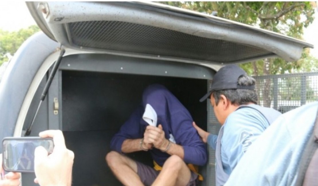 Caso Bárbara Regina: Otávio Cardoso chega a Maceió e vai para sede da Deic