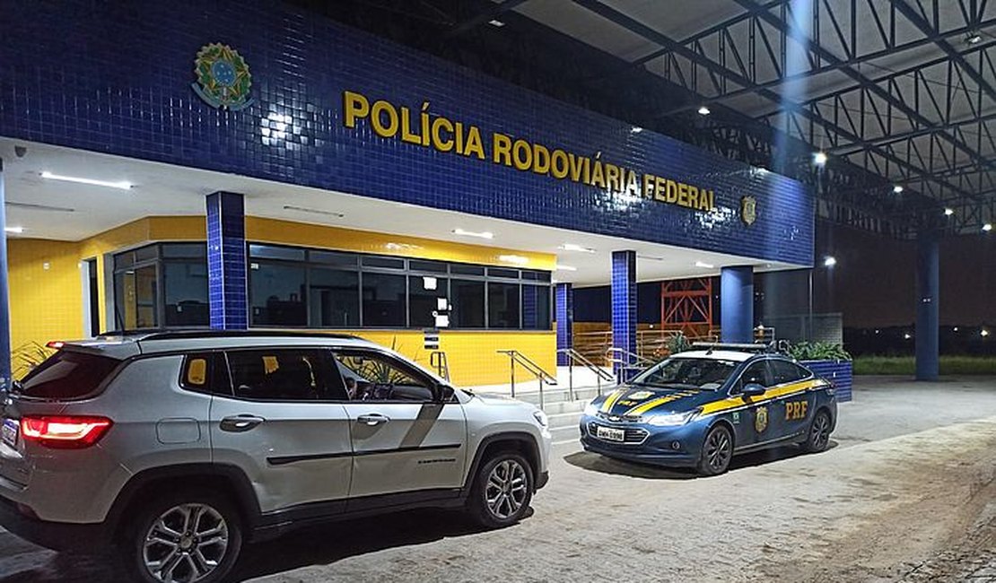 Homem é preso ao ser flagrado em Rio Largo com carro roubado em Recife