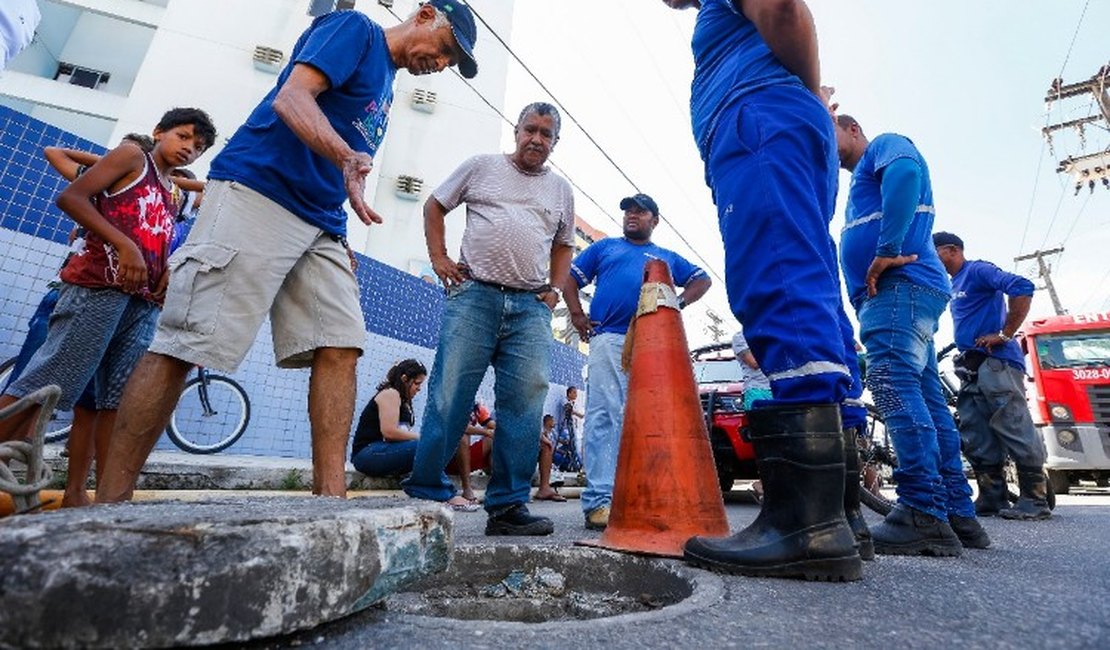 Família de operário morto em tubulação de esgoto afirma que ele trabalhava sem equipamentos de proteção