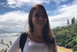 Ex-ginasta Lais Souza posta foto em pé e emociona os fãs