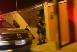 Força Tática do 3º BPM recupera moto roubada dentro de residência no bairro São Luiz I