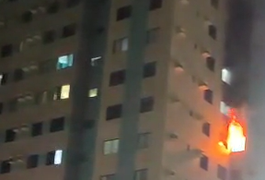 Incêndio destrói apartamento no sétimo andar de prédio no Prado, em Maceió