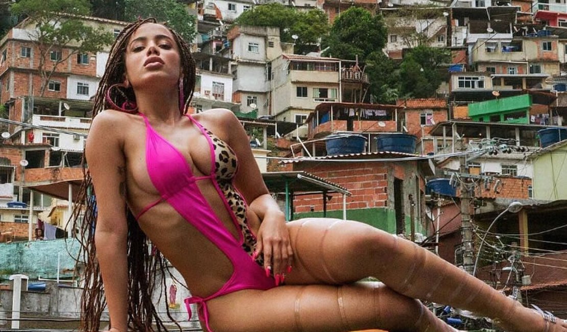 Anitta lança 'Vai Malandra' e volta ao funk; assista ao clipe