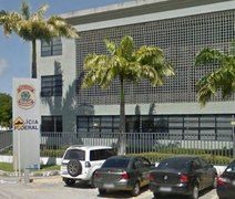 Voluntária do TRE/AL e mesários se desentendem em seção na Ufal, em Maceió