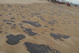 IMA alerta para cuidados com manchas de óleo nas praias: é importante evitar contato