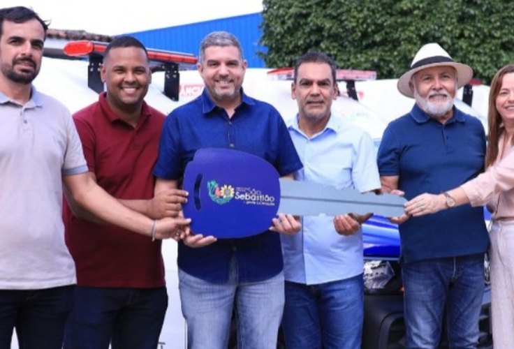 Prefeitura de São Sebastião entrega quatro ambulâncias zero km à população