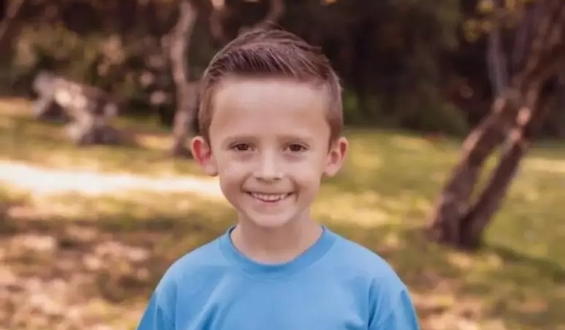 Menino de 7 anos morre atingido por poste de madeira no RS