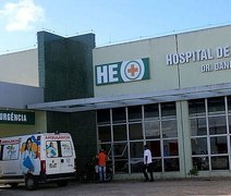 Homem recebe atendimento médico após colisão entre motocicletas na AL-115, em Arapiraca