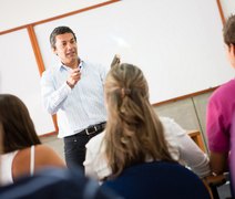 Universidade inicia projeto de alfabetização e letramento para EJA