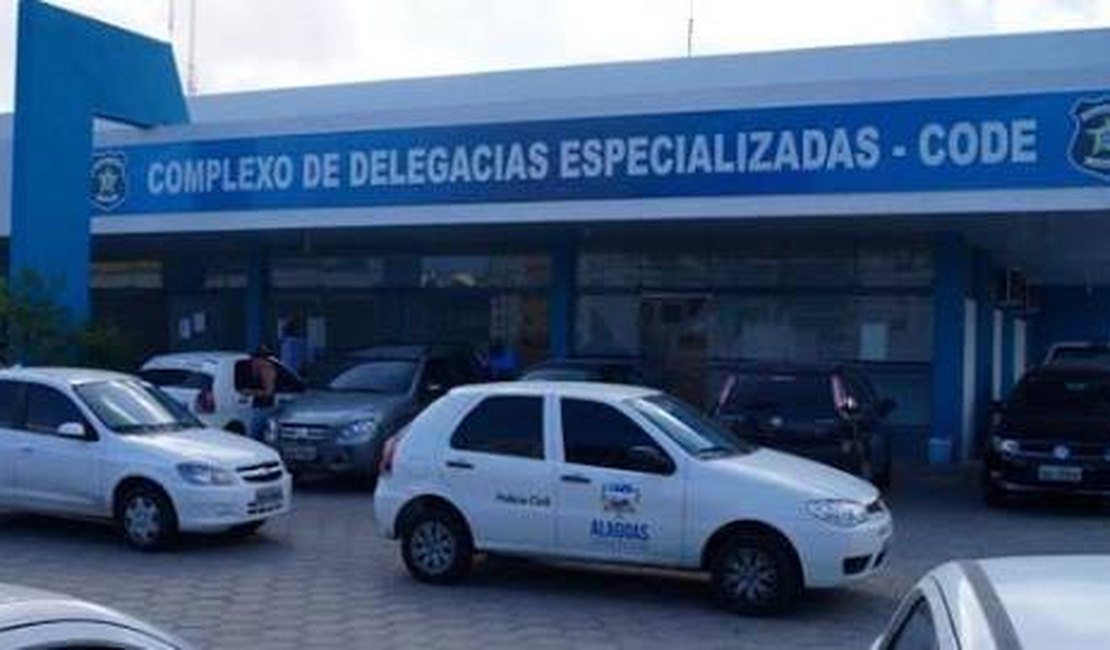 Polícia prende dupla suspeita de assaltos, em AL