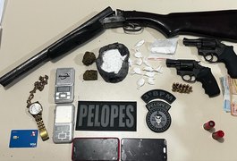 PM prende armas, drogas e dois homens em estabelecimento na zona rural de São Sebastião