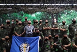 Suposta edição em foto simula máscaras em oficiais; órgão do Exército apura