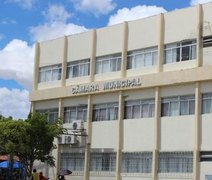 Vereadores de Delmiro Gouveia dobram o valor dos próprios salários