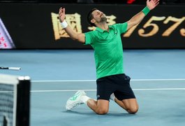 Djoko derrota Sinner e encara Alcaraz na final do Aberto da Austrália