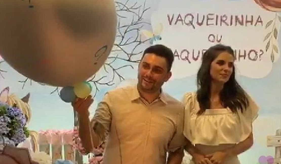 Mano Walter e Débora Silva descobrem sexo do bebê em chá de revelação