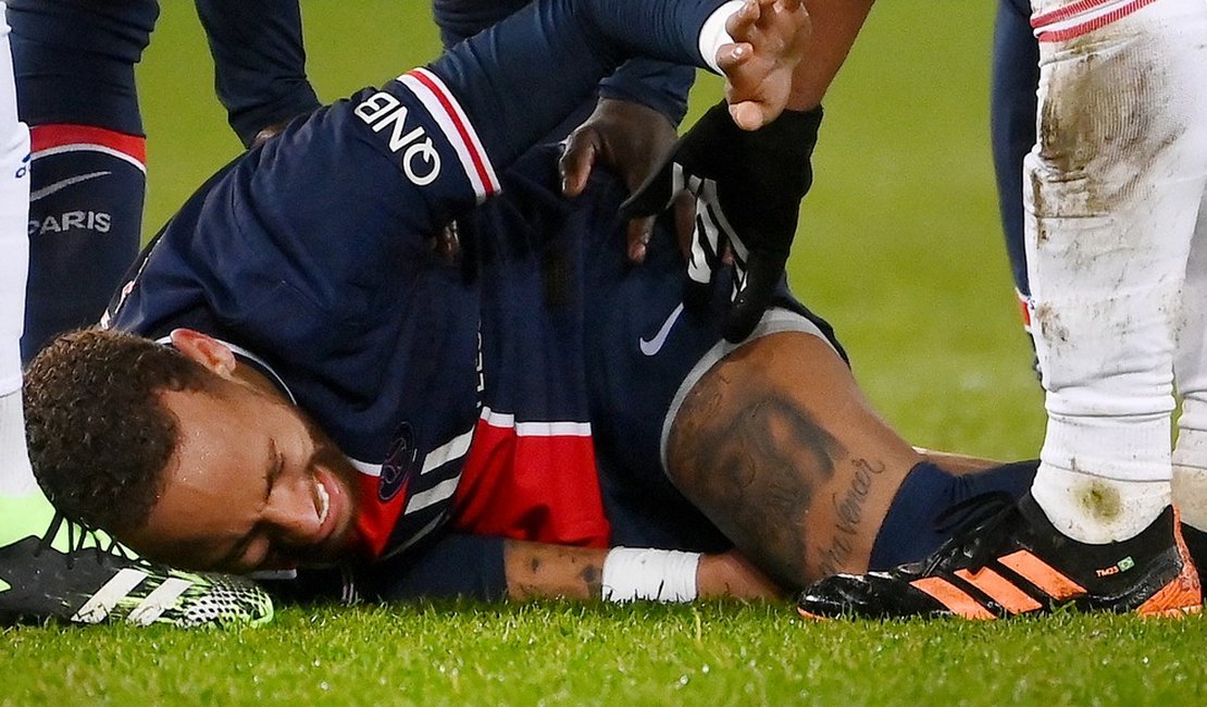 Com contusão no tornozelo, Neymar não joga mais em 2020