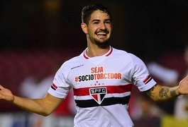 Pressão por contratação de Pato aumenta no São Paulo após clássico