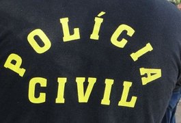 Policiais civis são detidos suspeitos de vigiar candidato em PE