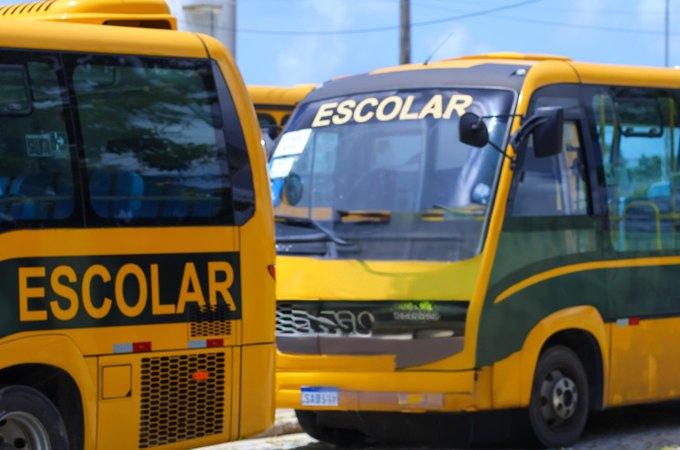 Detran/AL barra licenciamento de transporte escolar com mais de 15 anos