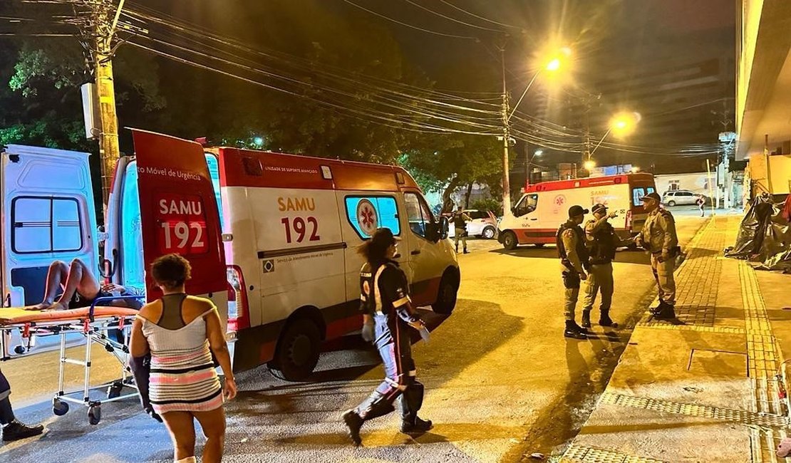 Homem é morto a tiros e duas pessoas ficam feridas em atentado contra família em situação de rua em Maceió