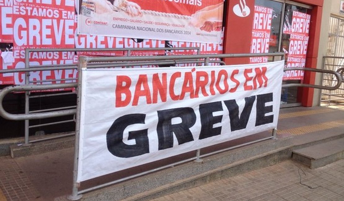 Fenaban faz nova proposta a bancários e eles rejeitam