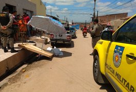 Vídeo. Feirante é executado a tiros na porta de casa, em Arapiraca