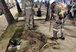 Iluminação de natal é religada em trechos da Orla de Maceió após tentativas de furto de energia