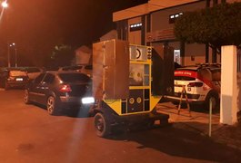 Polícia apreende 'paredões de som' e encaminha infratores a delegacia