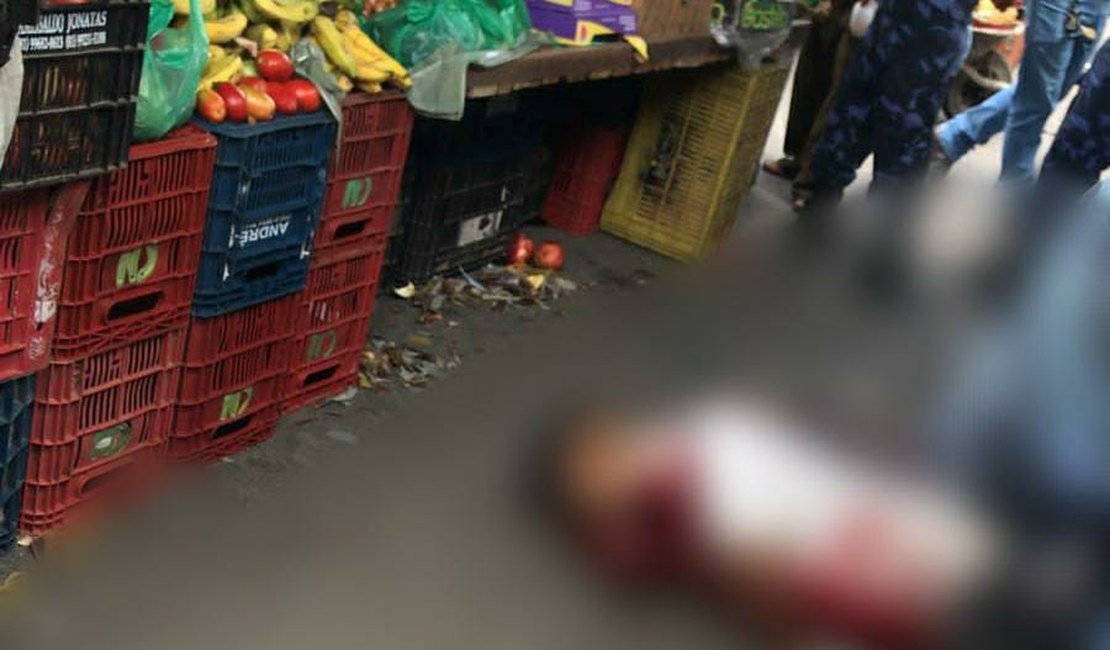 Homem é assassinado no meio de feira no Centro de Igaci após suposta discussão
