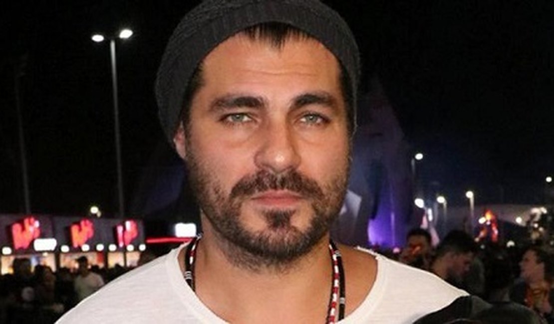 Ator Thiago Lacerda é detido em blitz após ser flagrado com maconha