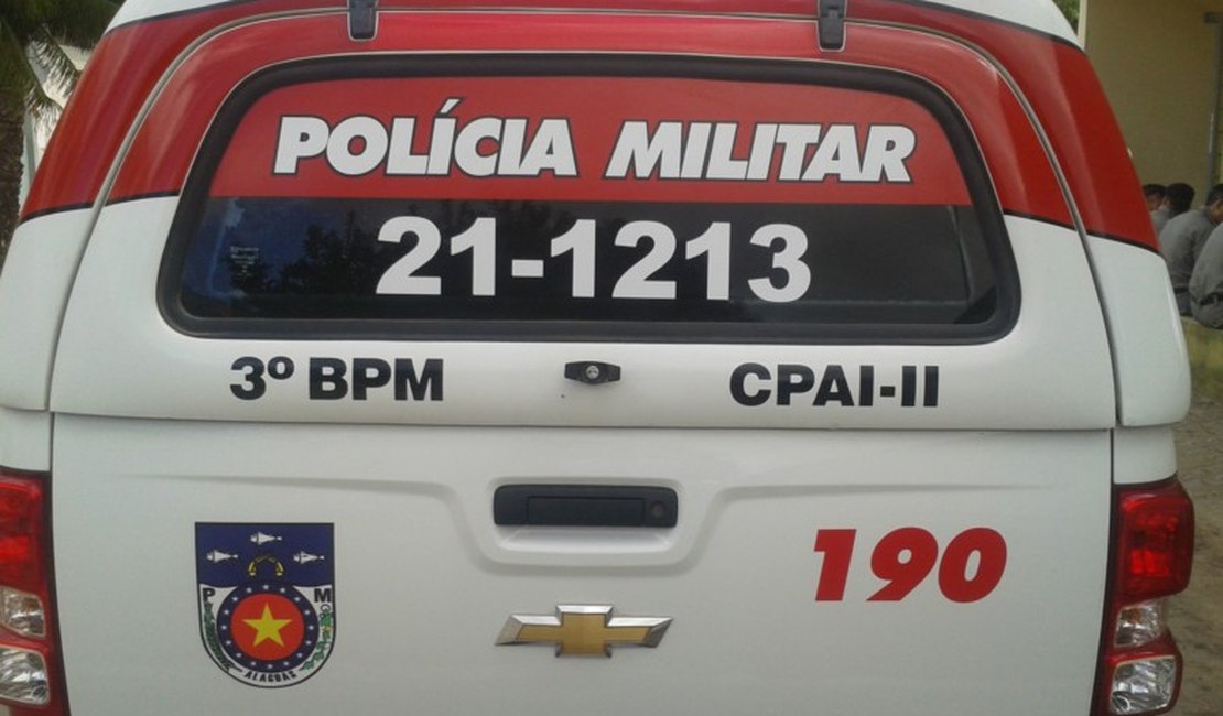 Residência é assaltada por dois homens e dona de casa é feita refém, em Arapiraca