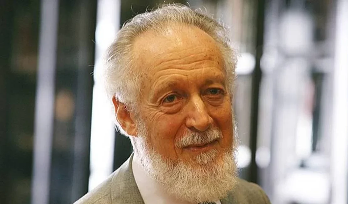 Aos 92 anos, morre o historiador Alberto da Costa e Silva