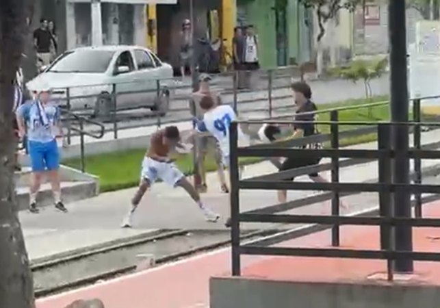 Torcedores do ASA e CSA se envolvem em confusão na Ciclovia do Trabalhador