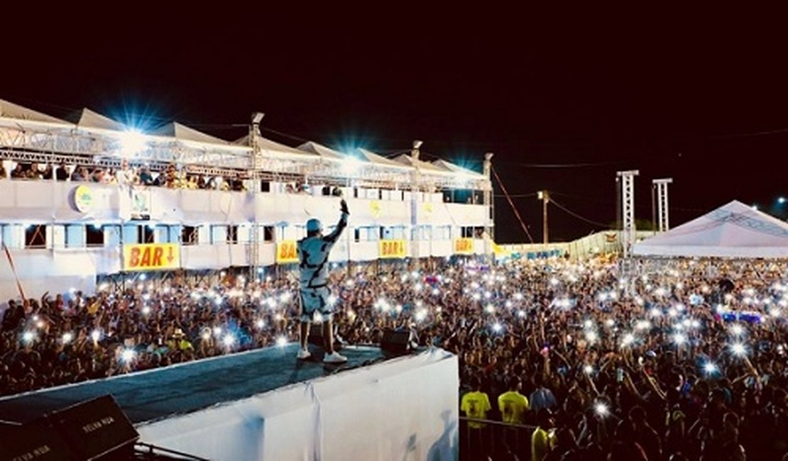 Festa de Bom Jesus dos Navegantes atrai mais de 60 mil pessoas