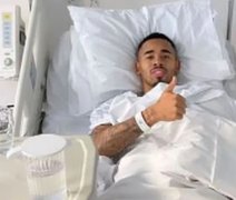 Gabriel Jesus passa por cirurgia após lesão no joelho na Copa e deve voltar a jogar em três meses