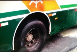 Princípio de incêndio em ônibus assusta passageiros em Maceió
