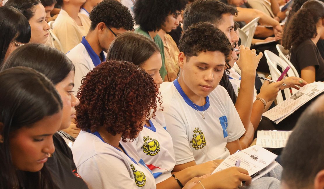 Estudantes da rede estadual se destacam na redação do Enem