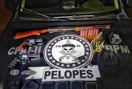 Dupla é presa ao ser flagrada com três armas de fogo perto do Distrito Industrial, no bairro Guaribas