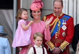 Príncipe William e Kate anunciam que estão esperando 3º filho