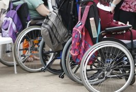 Analfabetismo entre jovens e adultos com deficiência é 12 vezes maior