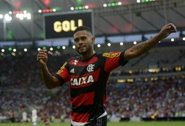 Flamengo vence clássico contra o Fluminense encosta no G-4